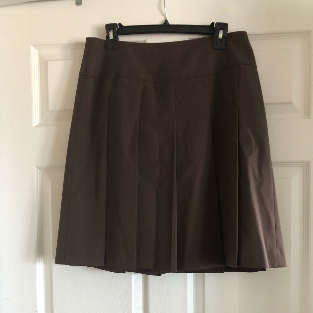 Jones  New York stretch  brown skirt. Size 10